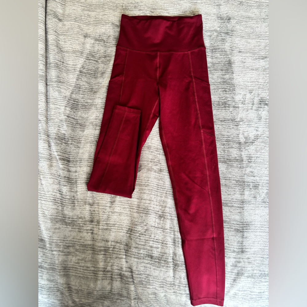 American Eagle Maroon Pocket Leggings